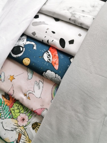 prześcieradło z gumką szare